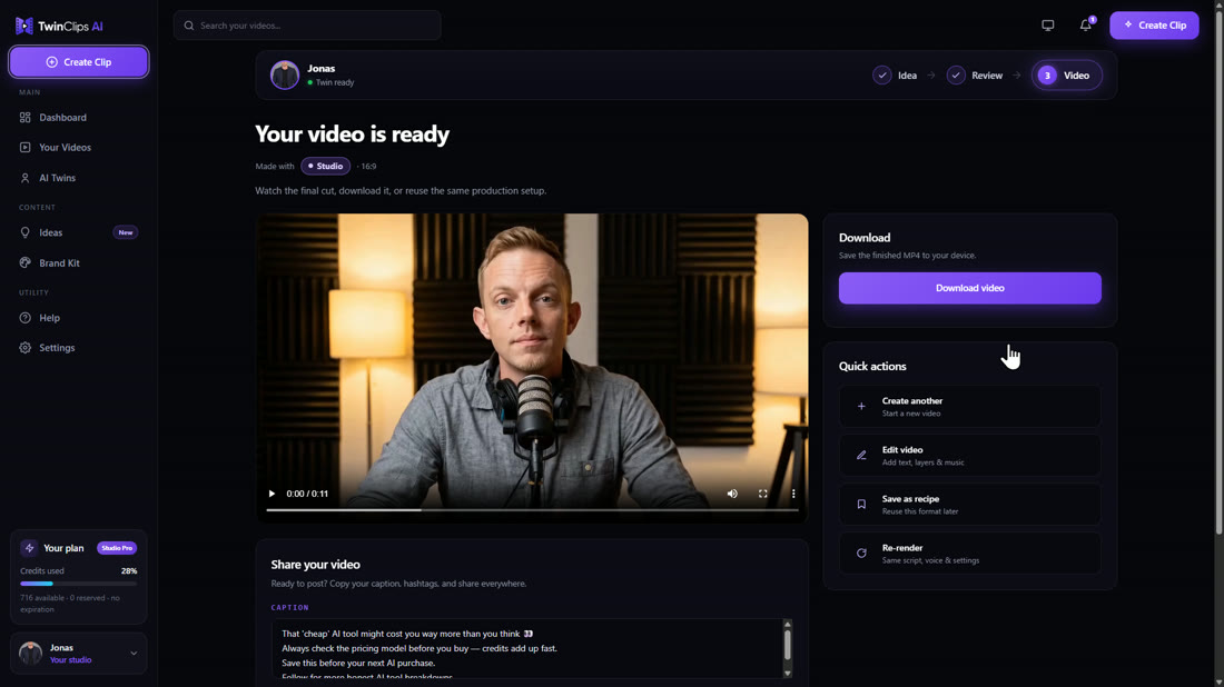 My finished TwinClips video in the podcast host look